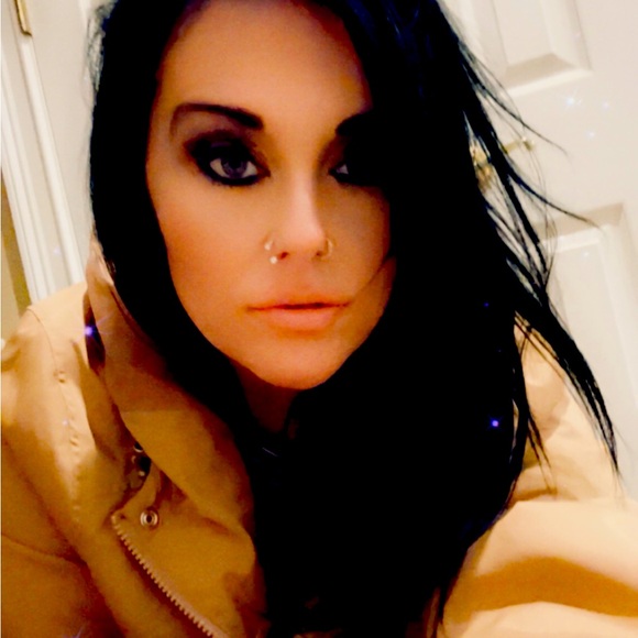 Meet your Posher, Casey - Picture 6 of 7